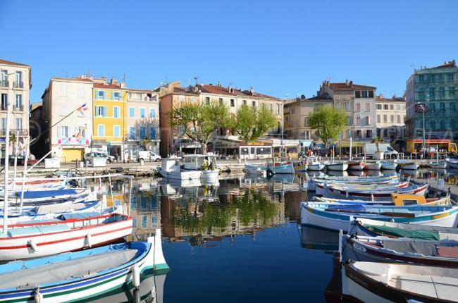 Blue Summer Vibes Mini Studio For Two, Ac, Parking, Beach At 50M, Spa Access -2 La Ciotat Exterior foto